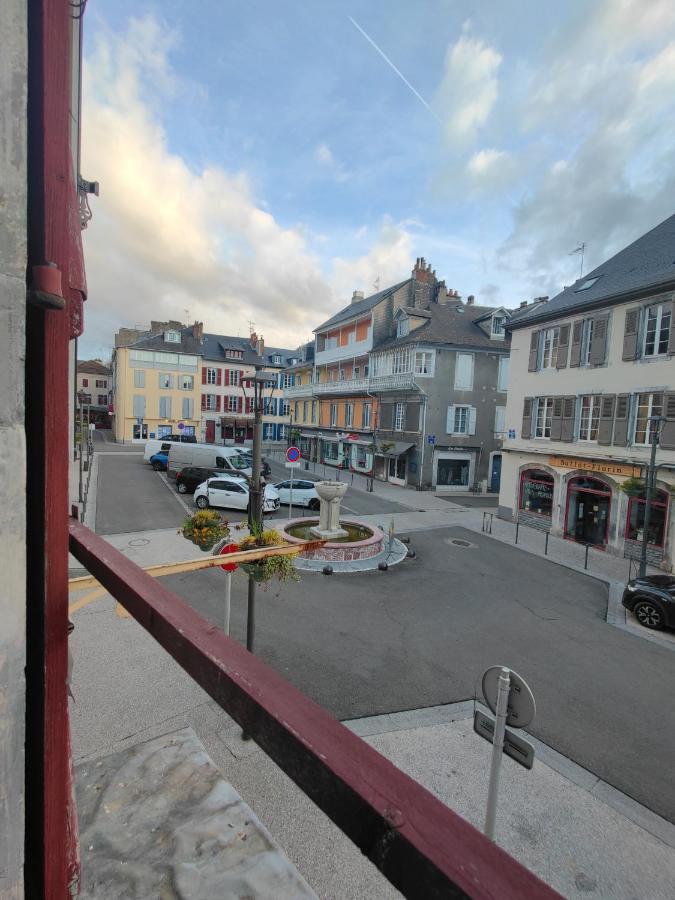 Appartement Centre-Ville Pour Sejour Et Cure Bagneres-de-Bigorre Exterior photo